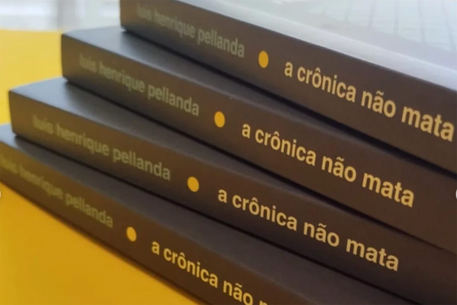 Luís Henrique Pellanda lança “A Crônica Não Mata” na Arte e Letra