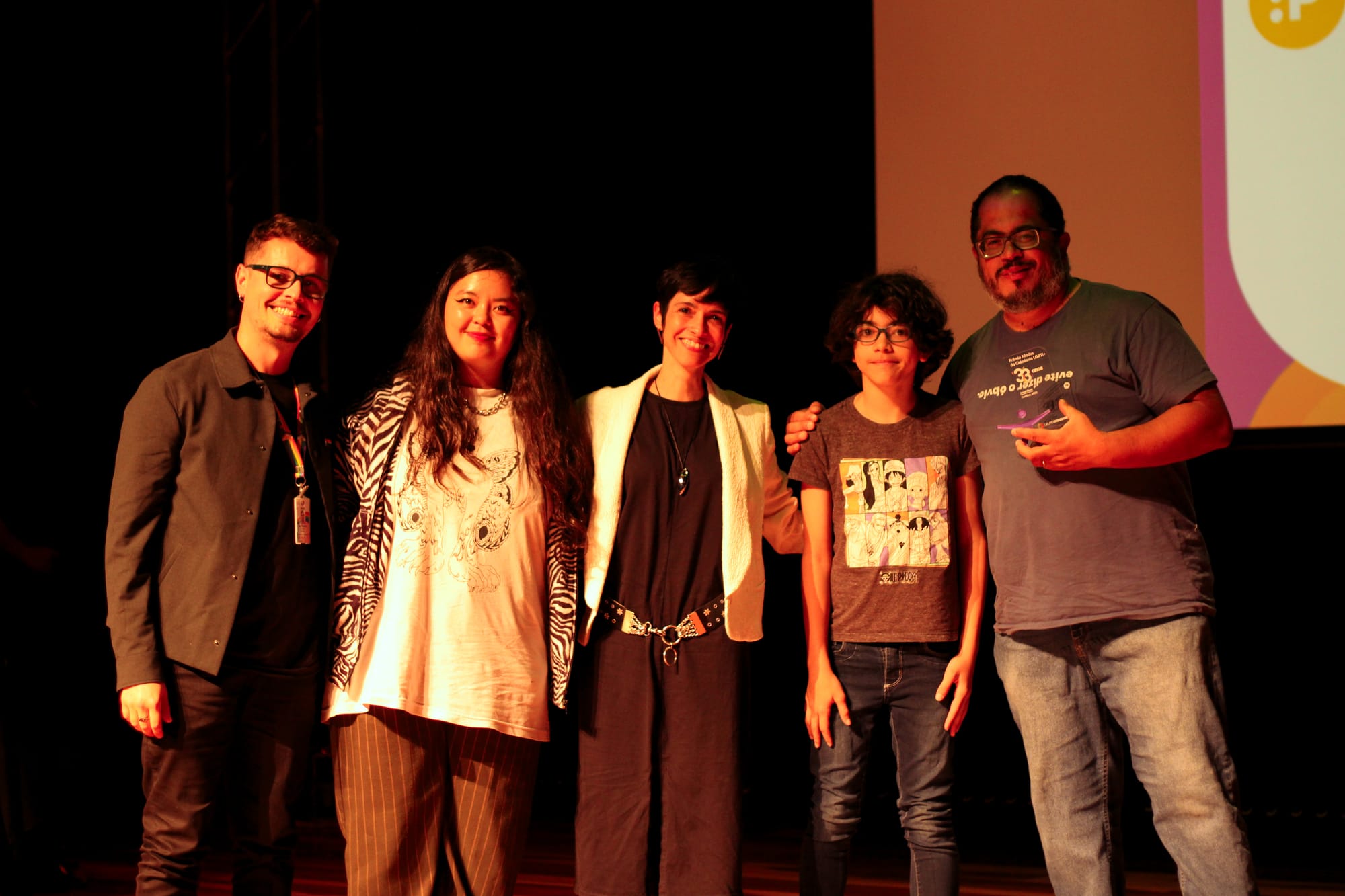Plural recebe prêmio do Grupo Dignidade por apoio às causas da comunidade LGBTI+