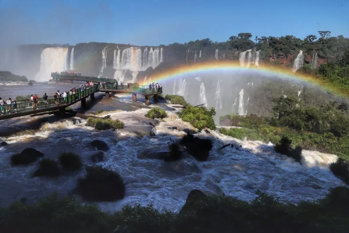 Outorga milionária está por trás da disputa entre Paraná e União pelas Cataratas do Iguaçu