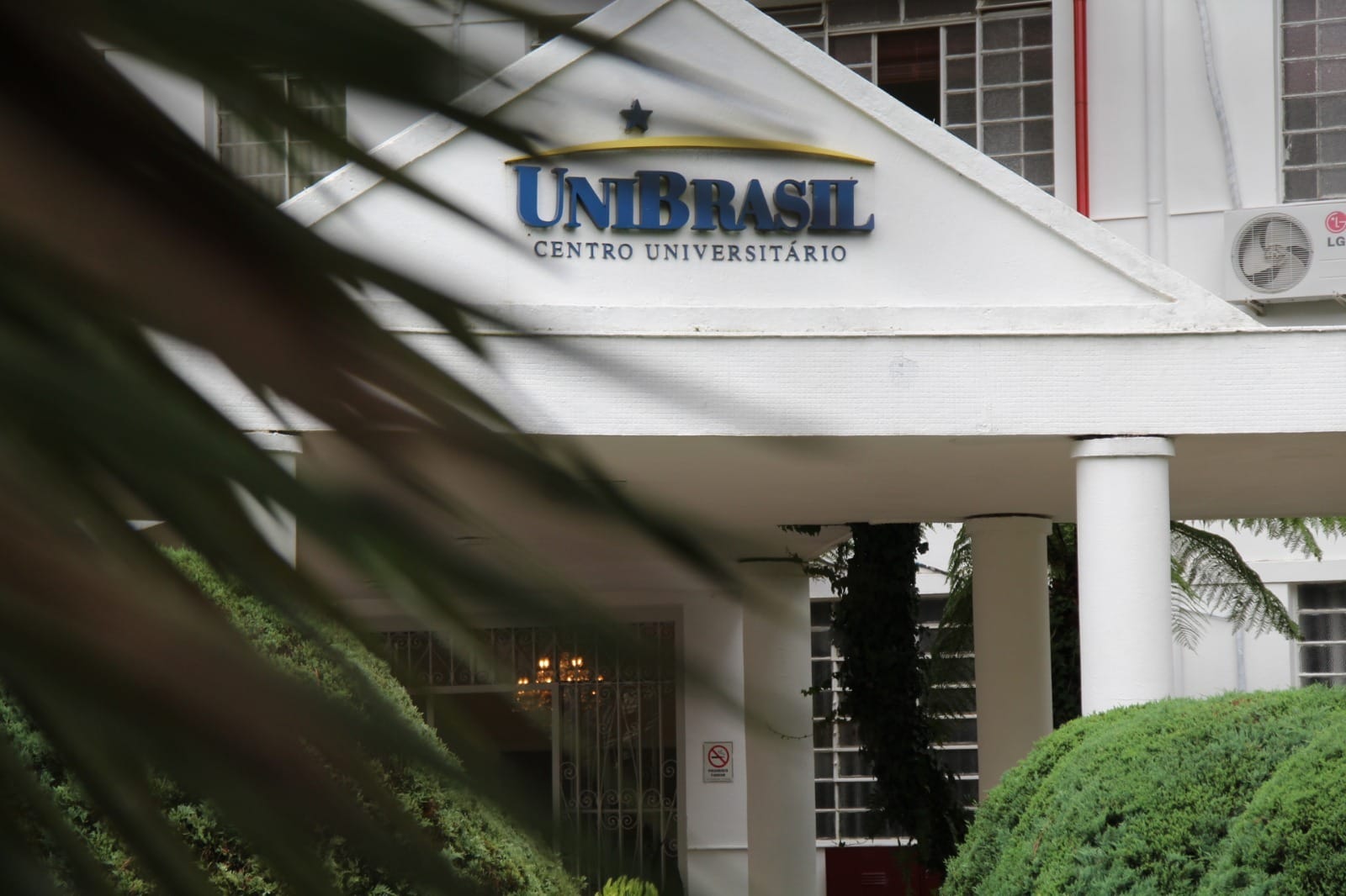 UniBrasil Centro Universitário completa 25 anos