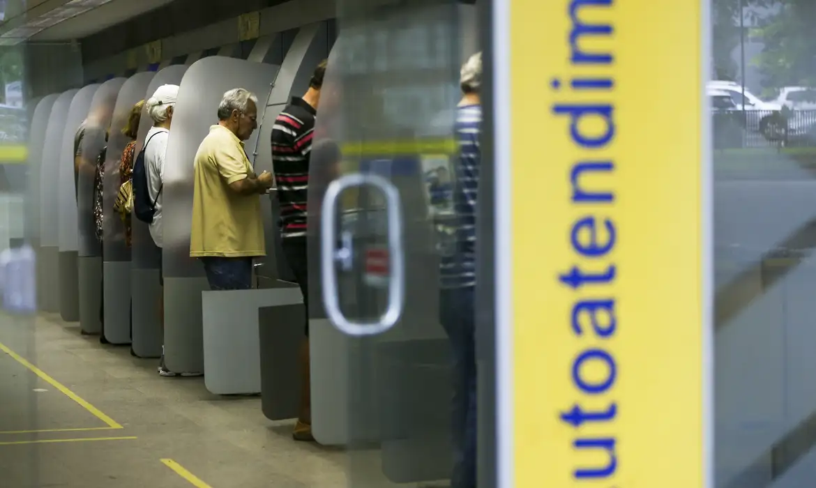 A regulação das instituições financeiras e implicações do Direito Bancário Consumerista