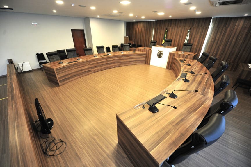 Após quatro faltas consecutivas, bolsonarista pode perder vaga na Comissão de Constituição e Justiça da Alep
