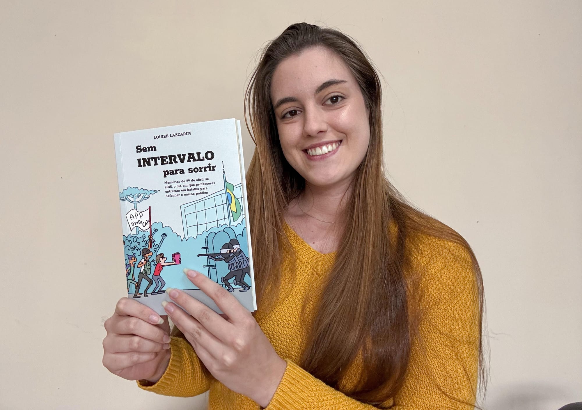 Livro traz novos relatos sobre o "Massacre do Centro Cívico", em abril de 2015