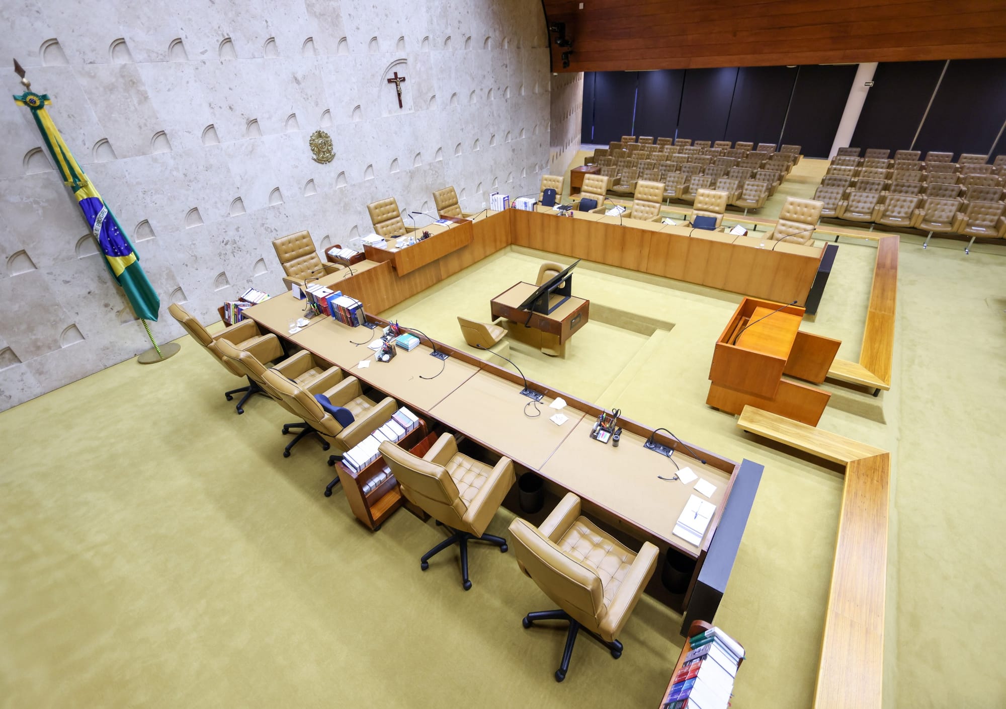 Um apelo pela manutenção do direito à tribuna