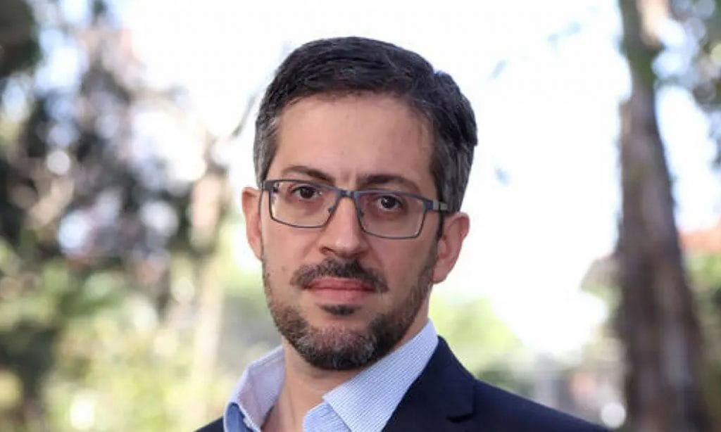 Podcast pioneiro do mundo jurídico, Salvo Melhor Juízo volta falando sobre crises da democracia
