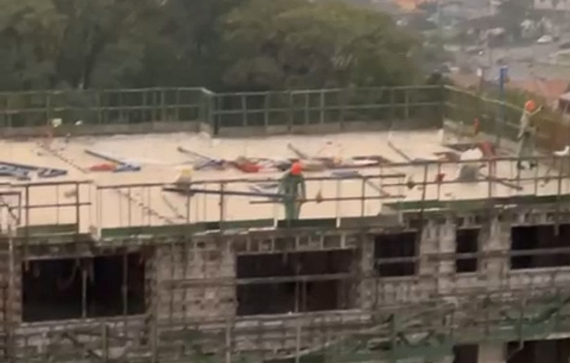 trabalhador em obra