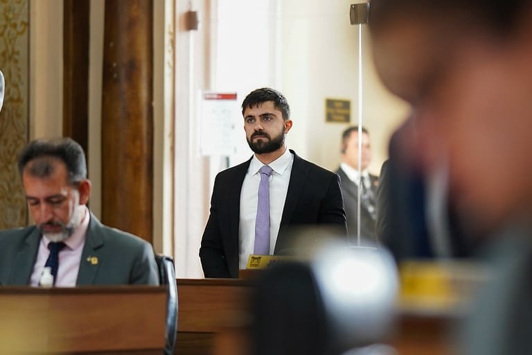 João Bettega nomeia assessor com condenação cível para cargo em seu gabinete