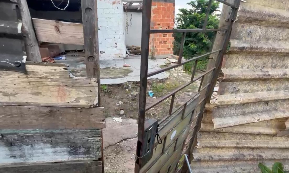 Moradores do Parolin denunciam intimidação da PM após protesto contra morte de jovens