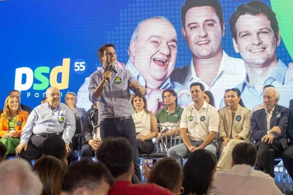 Promotora pede cassação da chapa de Eduardo Pimentel e Paulo Martins