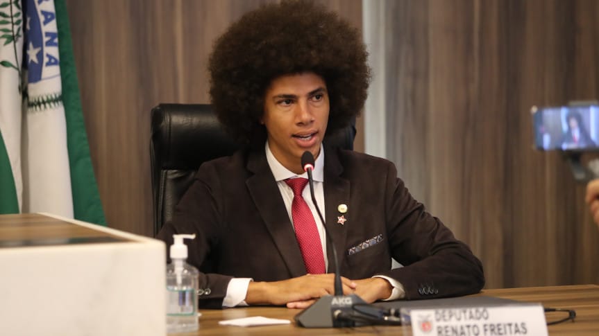 Deputados tentam excluir Renato Freitas de comissões e impedir parlamentar de se pronunciar