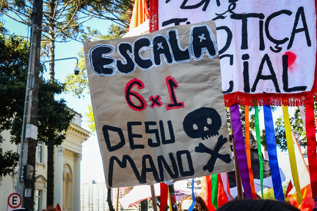 cartaz contra escala 6x1