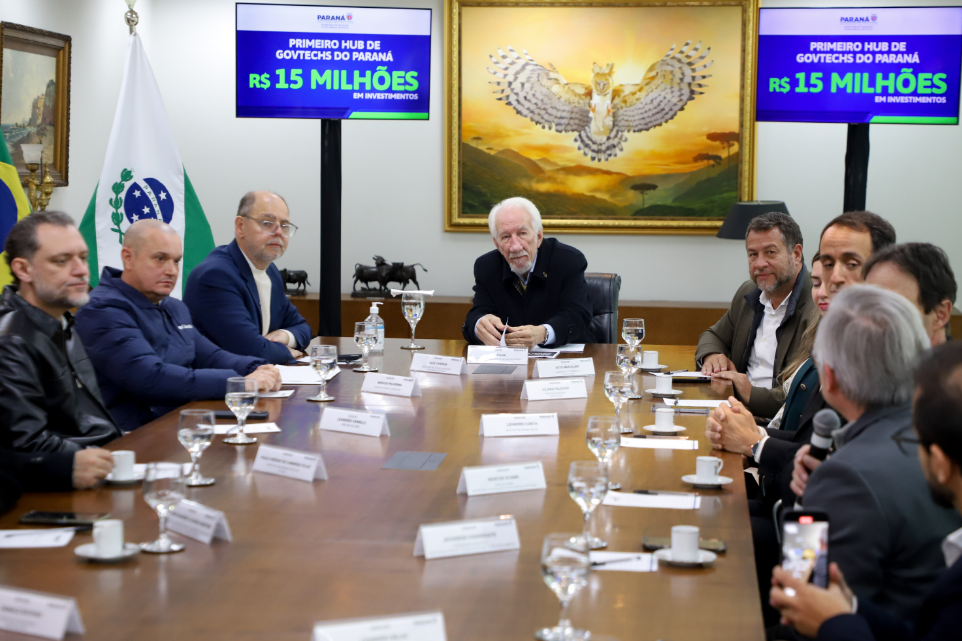 Após recomendar venda de softwares para empresa privada, governo cria hub para substituir a Celepar