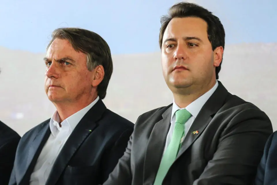 Tornozeleira eletrônica e possível prisão de Bolsonaro colocam pressão sobre aliados como Ratinho Jr.