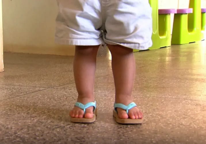 Professora é presa suspeita de amarrar aluno autista em escola de Araucária