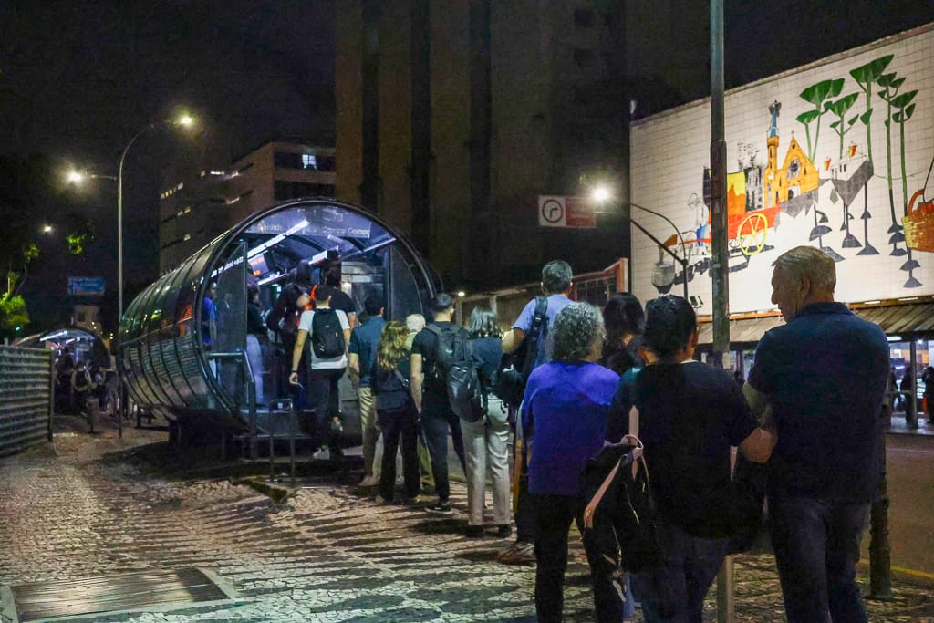 Curitiba: contribuinte já paga quase 1/3 do custo do transporte coletivo