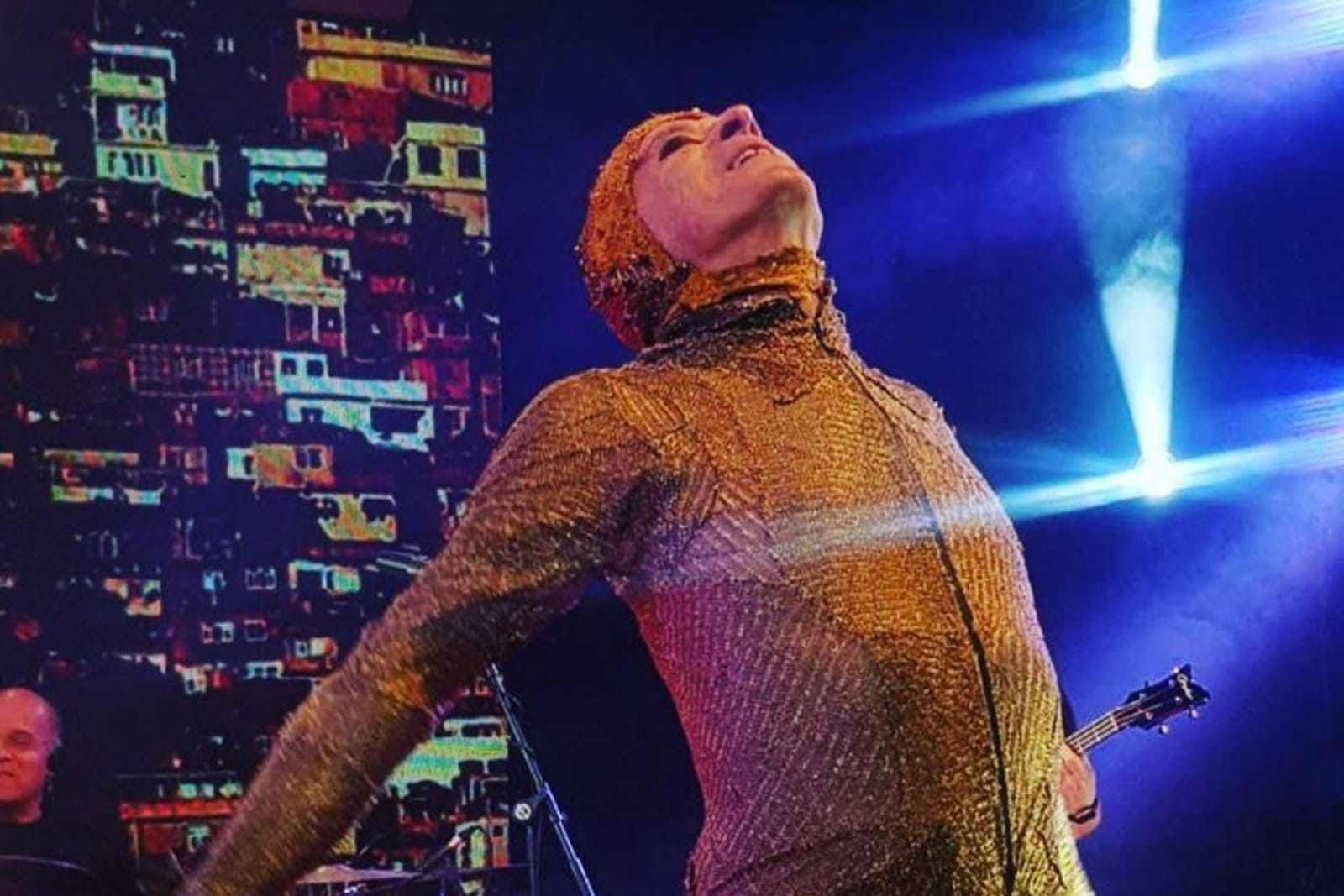 Sessão extra de show do Ney Matogrosso é confirmada com ingressos a partir de R$ 225