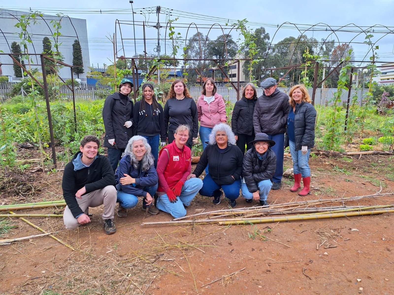 "Agroecologia sem política é jardinagem"; conheça o projeto de extensão da UFPR que une ciência, comunidade e docência