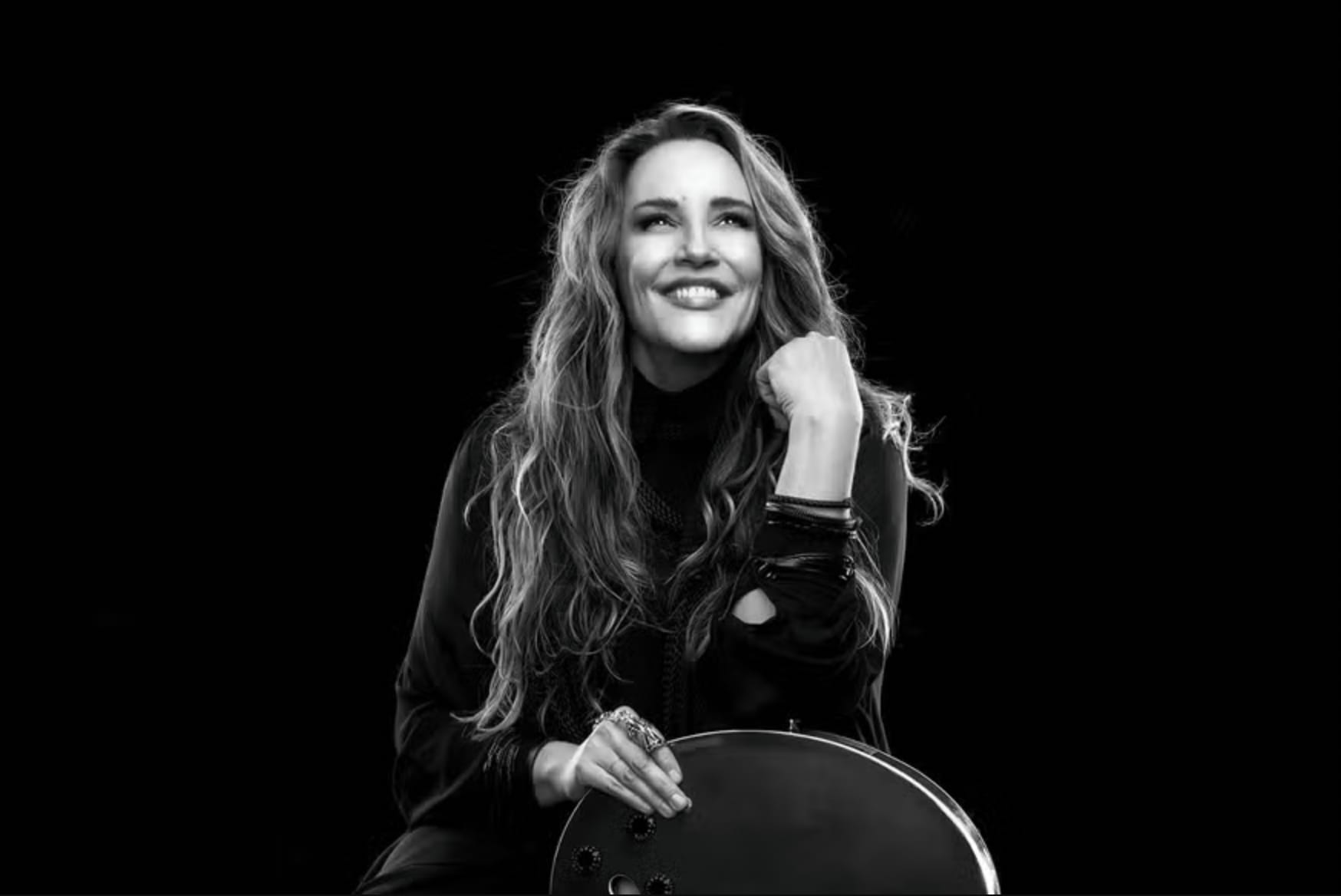 Ana Carolina fará sessão extra de show no Guairão
