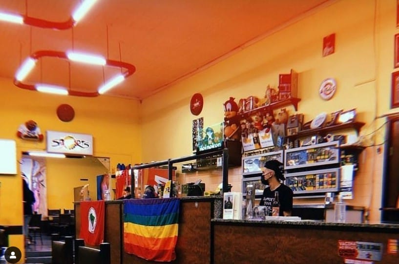 Bar de Curitiba faz bolão com data de condenação de Bolsonaro