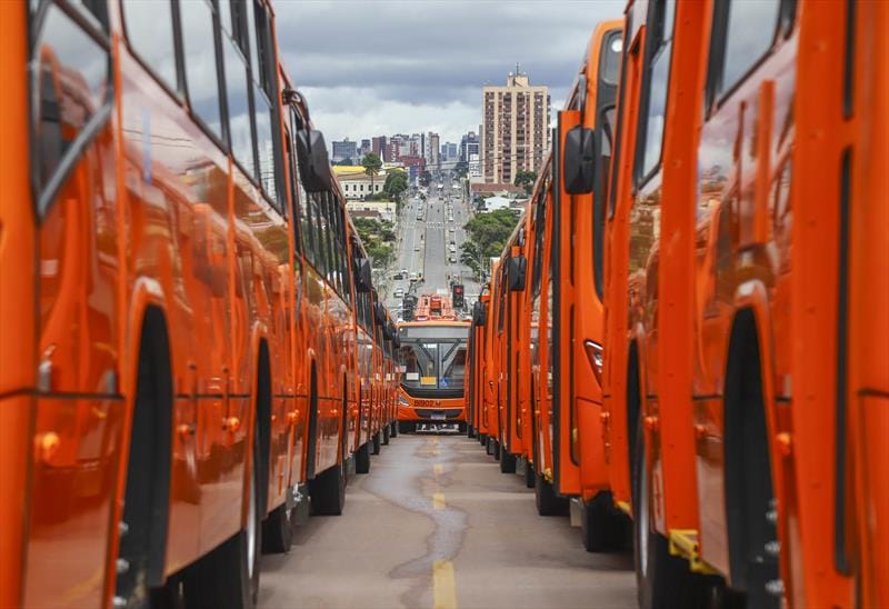 Transporte público de Curitiba tem 42% dos ônibus com mais de 11 anos em operação