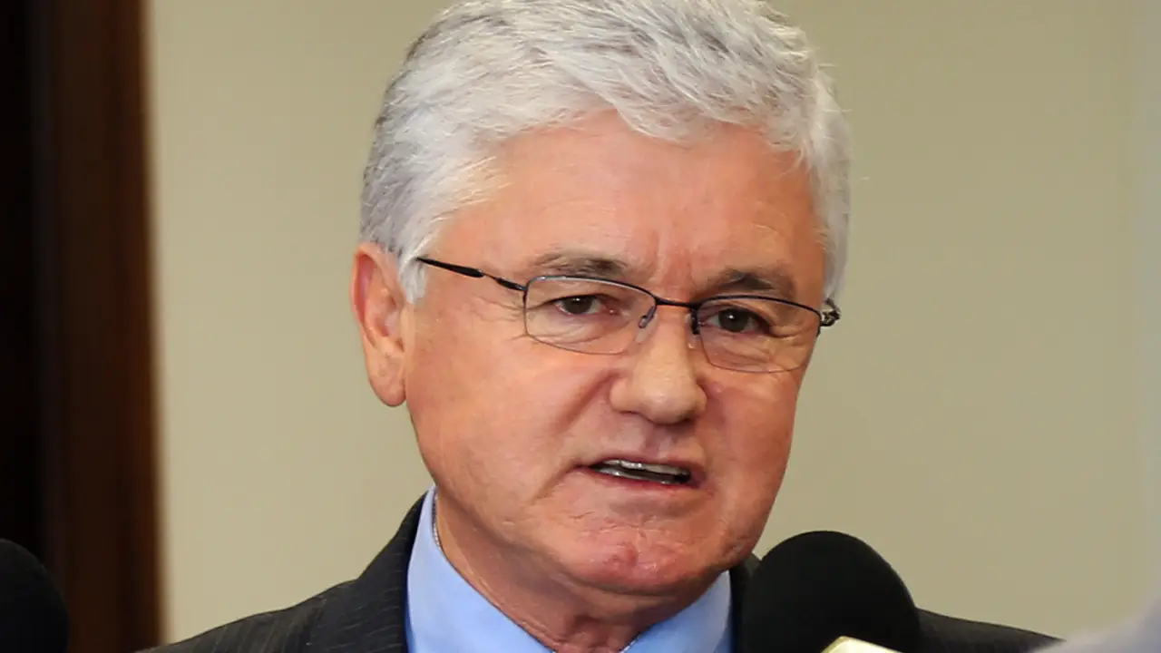 Rossoni é condenado a devolver R$ 502 mil por salários de funcionários fantasma