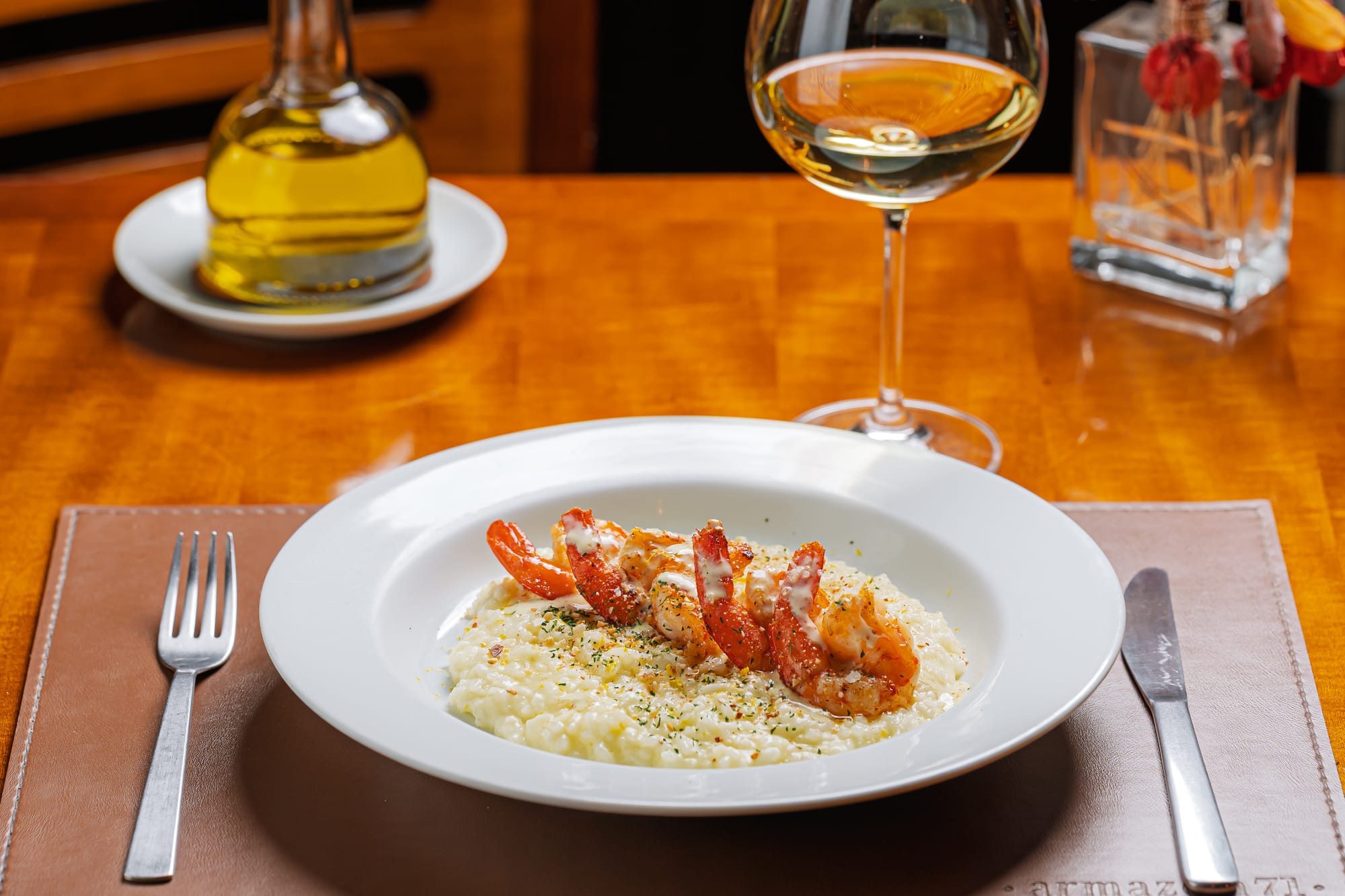prato de risoto com camarão