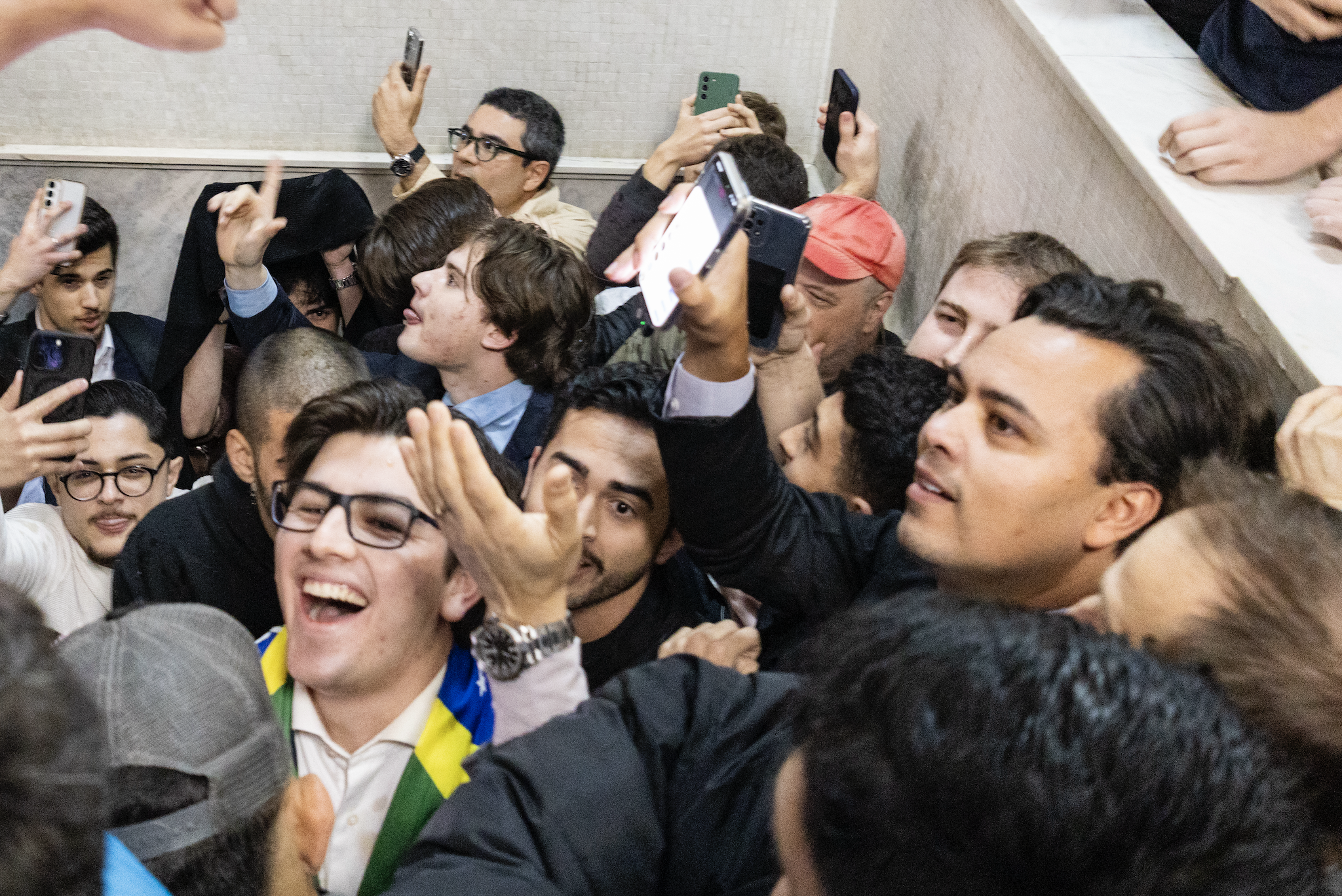 De olho nas urnas, Kilter e Chiquini adotam discurso de "mártires" após tumulto na UFPR