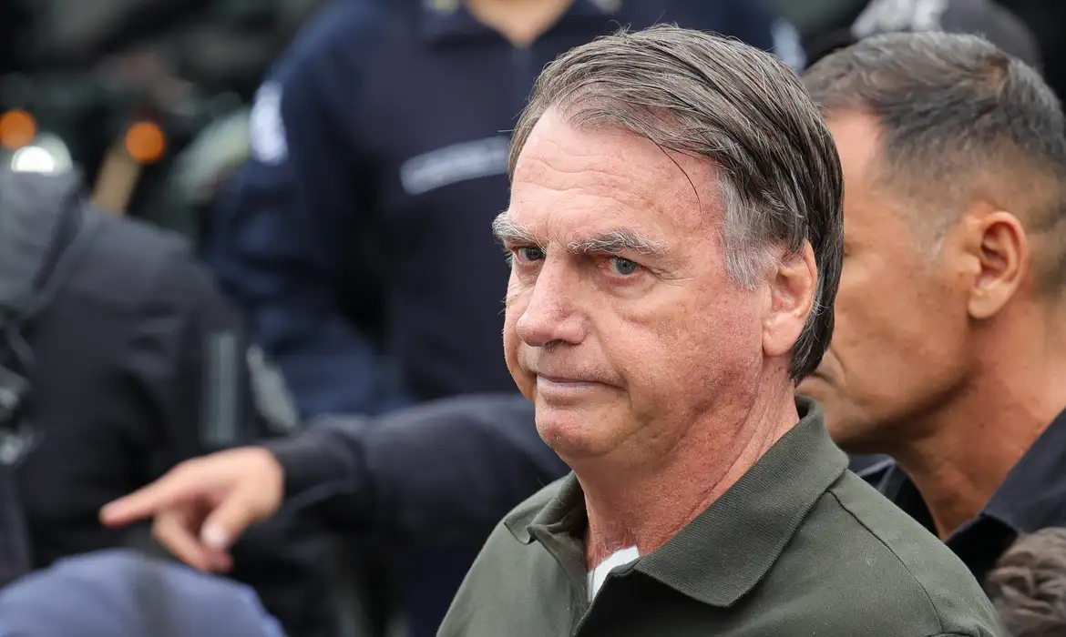 Advogado paranaense entra com habeas corpus em favor de  Bolsonaro