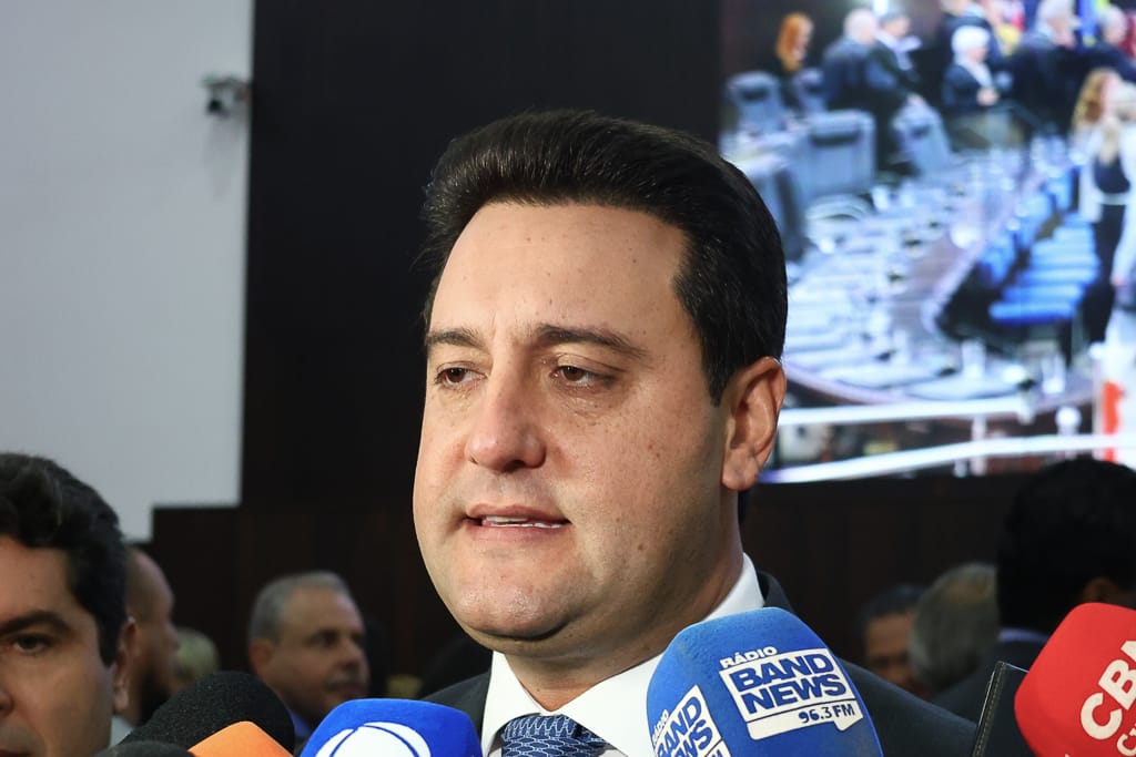 Condenação de Bolsonaro pode encerrar sonho presidencial de Ratinho Jr.