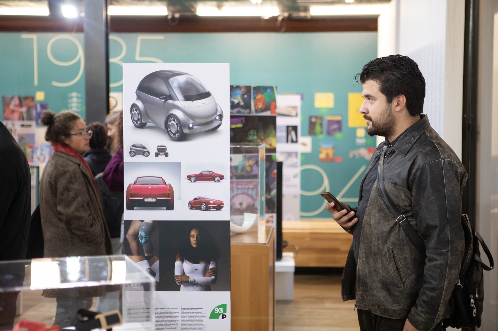 Aos 50 anos, curso de Design da UFPR mostra seus tesouros