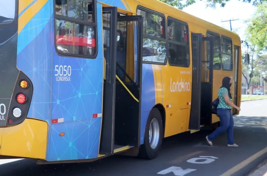 Câmara de Londrina freia confisco de créditos do transporte; em Curitiba, vereadores apoiam