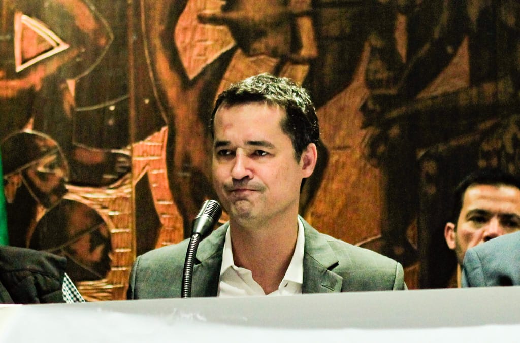 Deltan diz acreditar que Bolsonaro estava apenas procurando uma escuta na tornozeleira