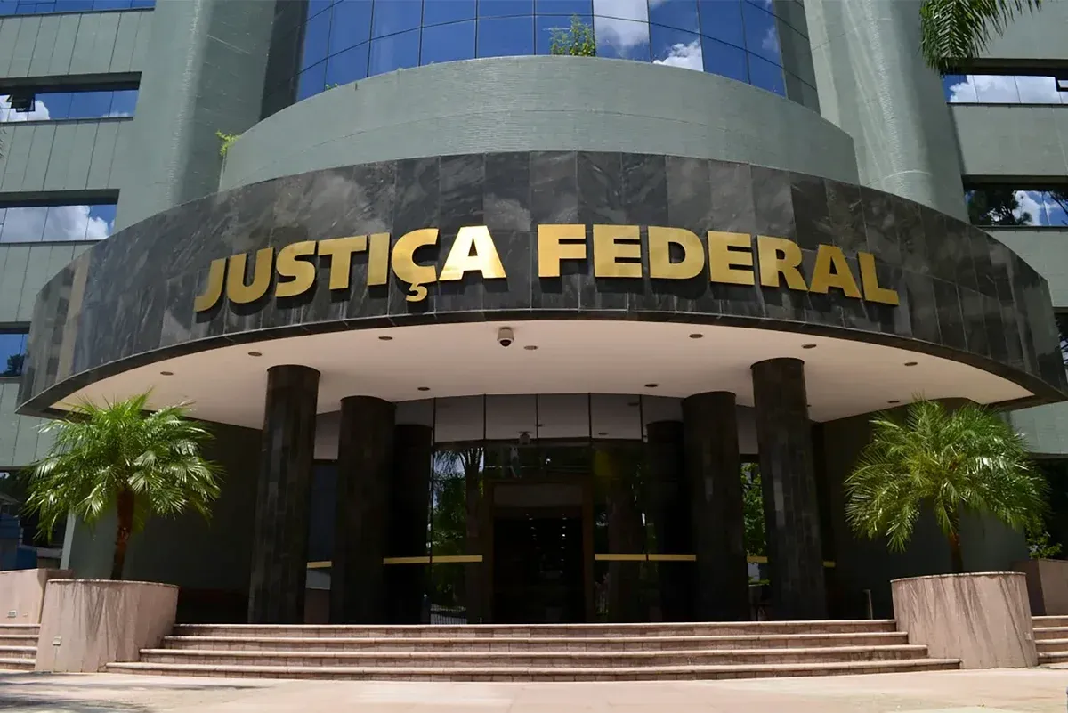 Vídeo mostraria integrantes de vara da Lava Jato com garotas de programa, diz jornal