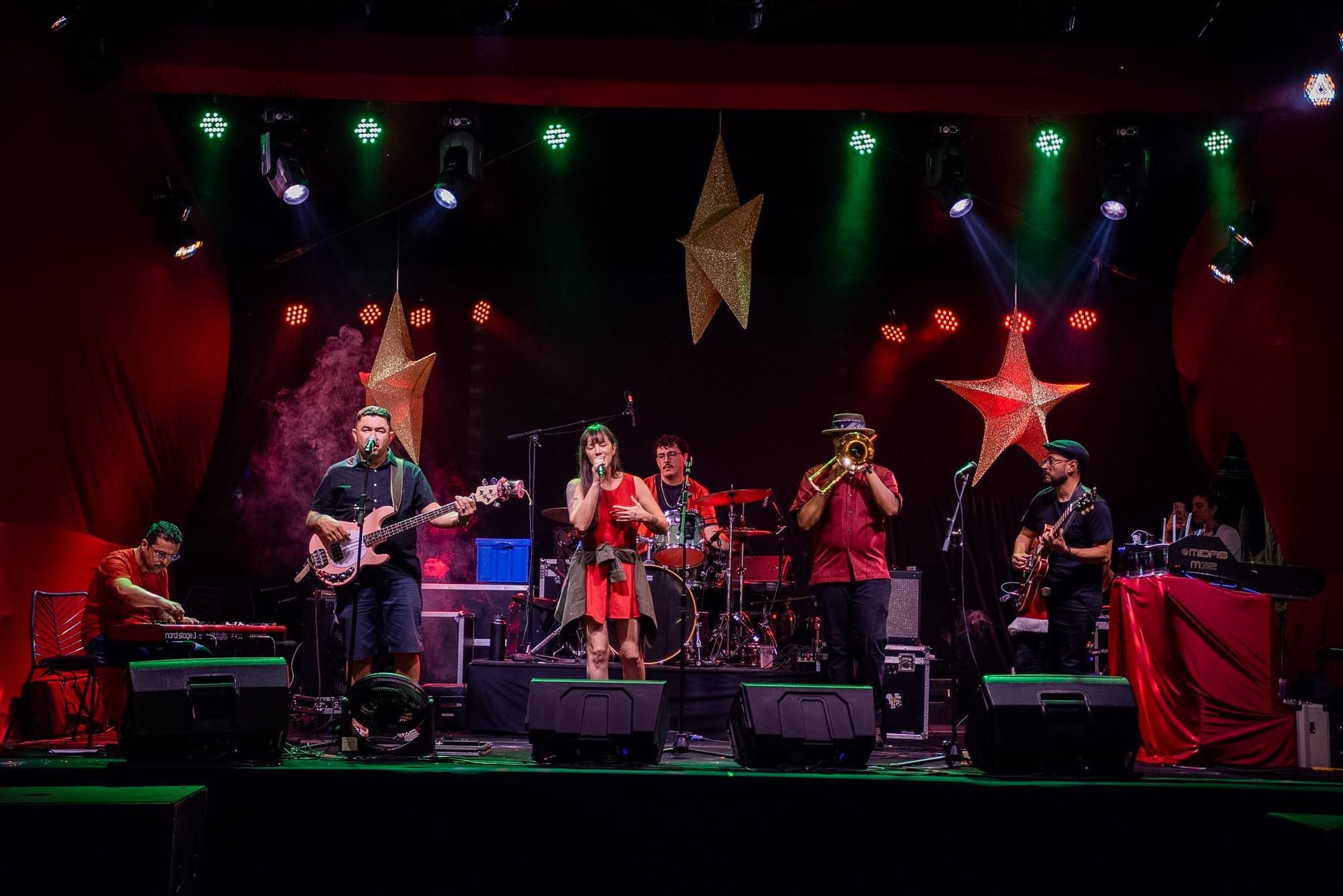 Show da banda Blindagem é uma das atrações do Natal da Rua da Música