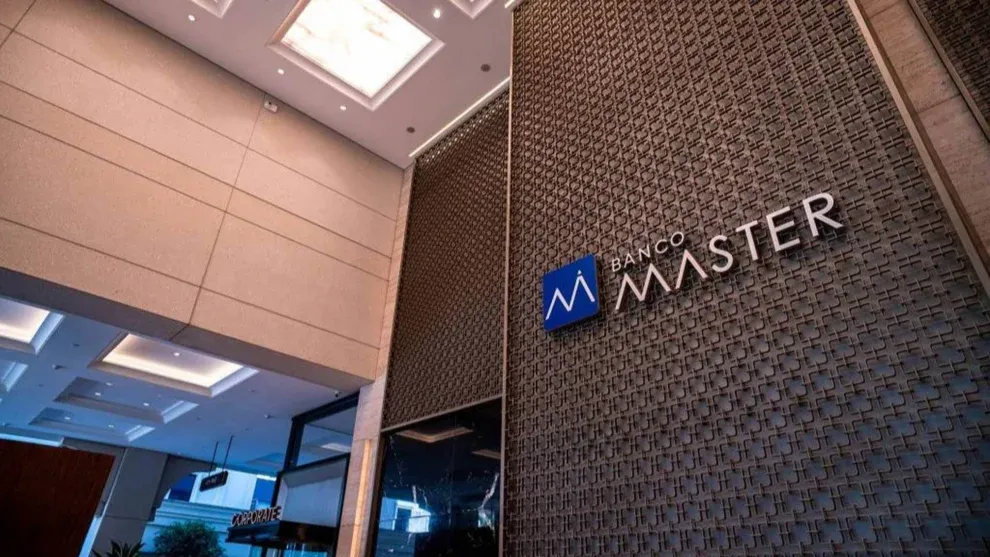Servidores de Curitiba têm cobranças indevidas e juros abusivos em cartão criado pelo Banco Master