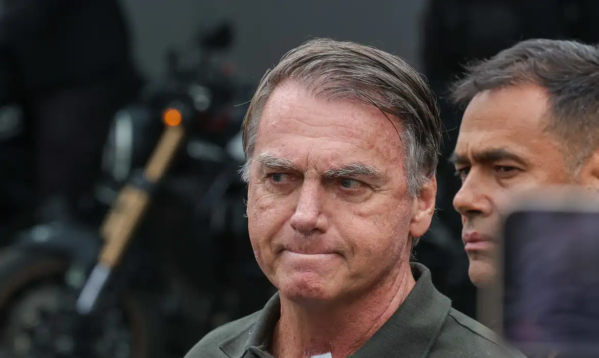 Veja como votaram os deputados do Paraná no projeto da anistia a Bolsonaro