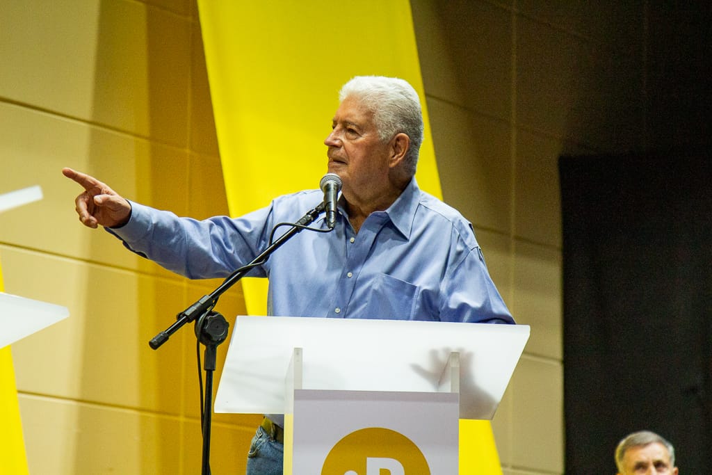 Roberto Requião deve ser candidato a deputado federal pelo PDT