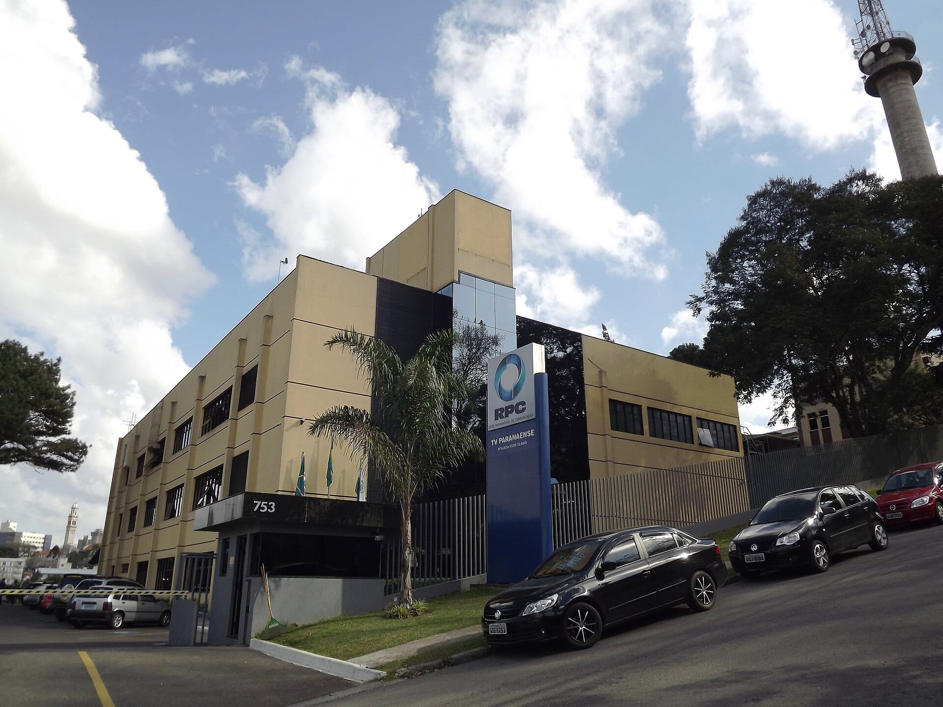 Mariano Lemanski compra afiliadas da Globo no Paraná; Cunha Pereira ficam só com a Gazeta do Povo