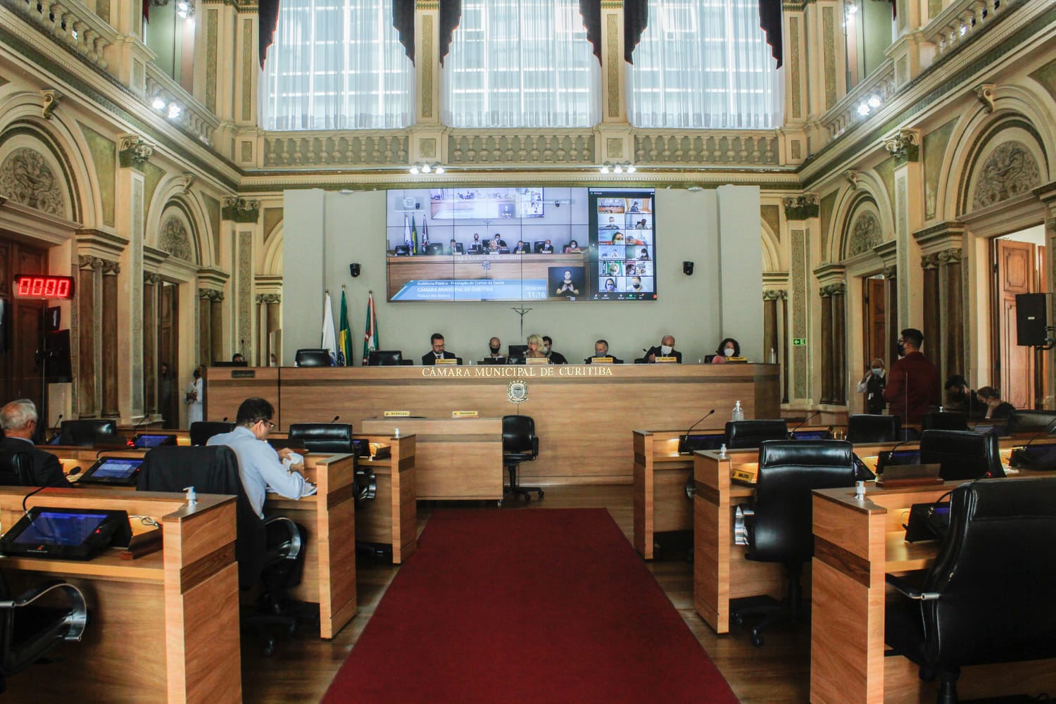 Câmara de Curitiba pode ter quatro trocas de vereadores em 2026