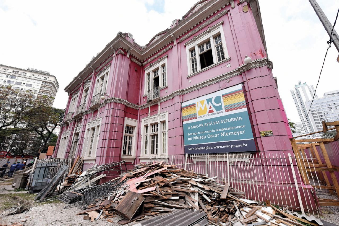 Museu de Arte Contemporânea continua fechado - MAC-PR