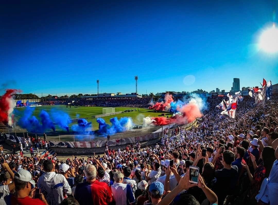 Com ingressos esgotados, Paraná Clube estreia na segundona do estadual