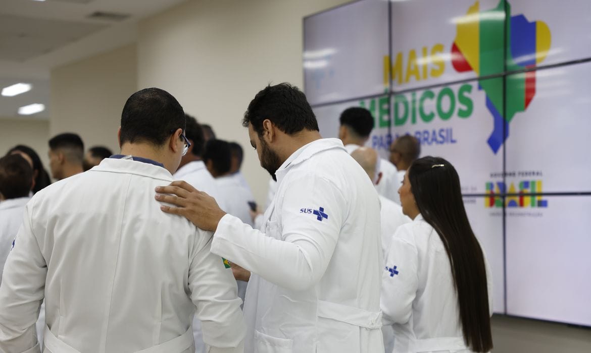 médicos de jaleco