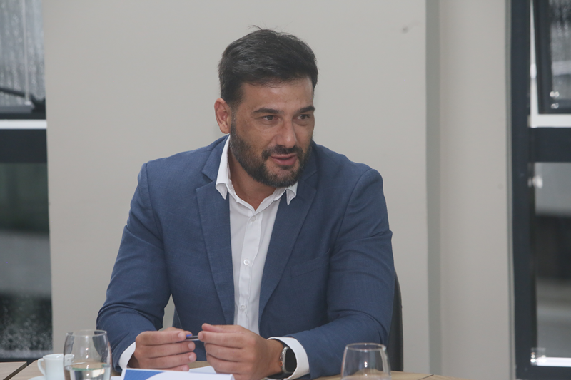 Jean Pierre Neto não é mais o secretário da Educação de Curitiba