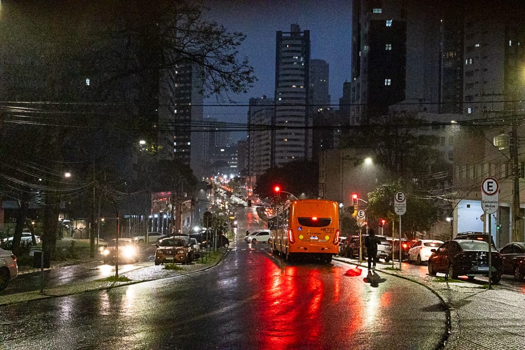 Custo do transporte coletivo em Curitiba dispara e bate recorde em fevereiro