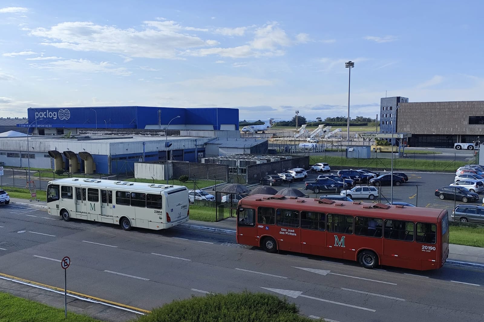 Ônibus de Curitiba para o aeroporto Afonso Pena passa a operar a cada 20 minutos