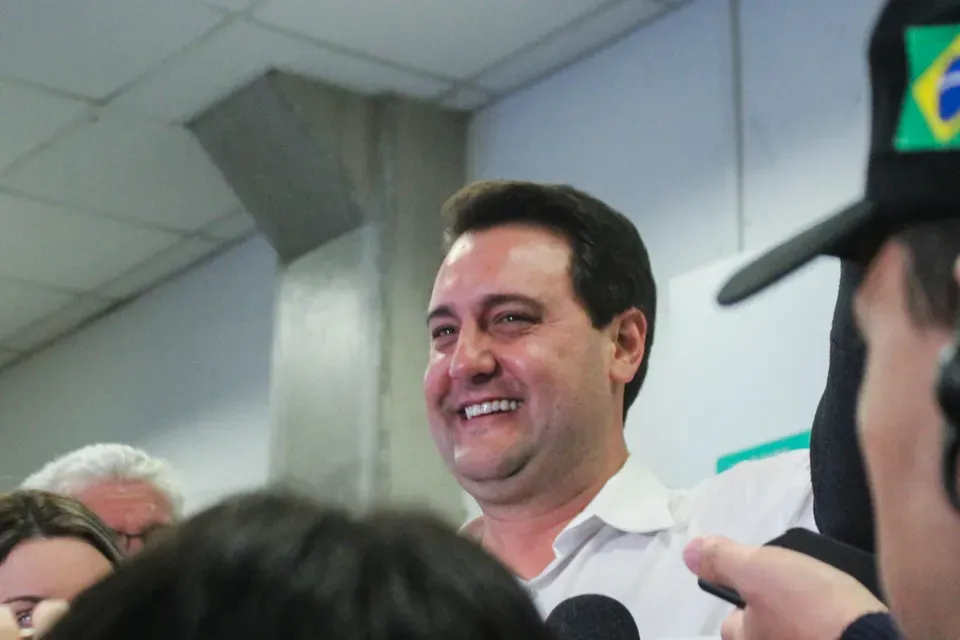 Ratinho Jr quer “liquidar” Celepar por valor inferior ao dos contratos da companhia