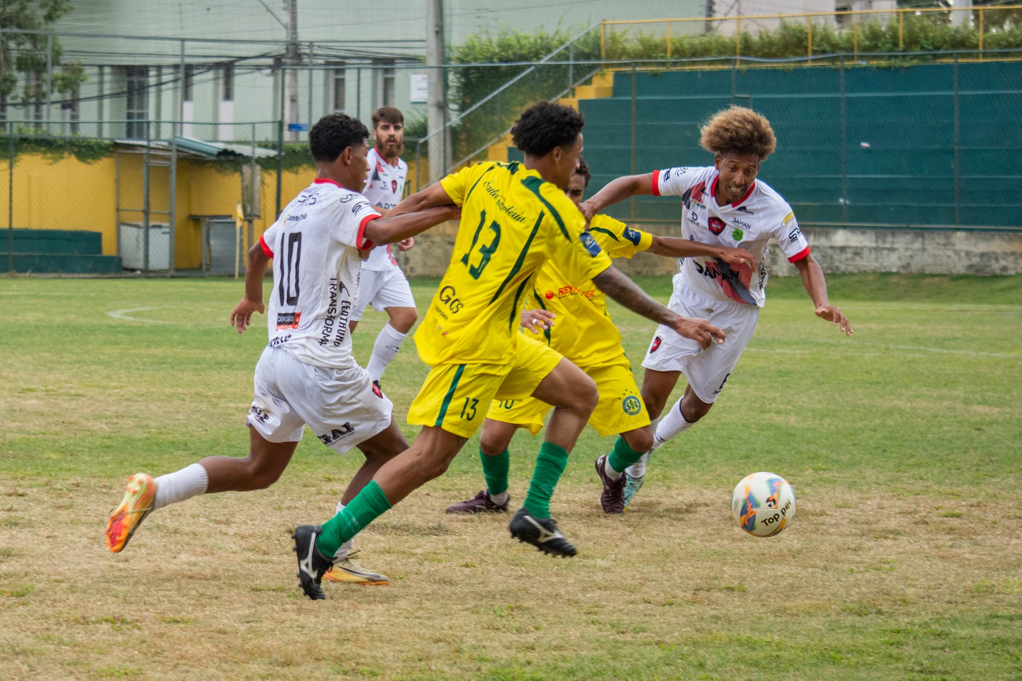 Suburbana 2026: 12 jogos movimentam bairros de Curitiba
