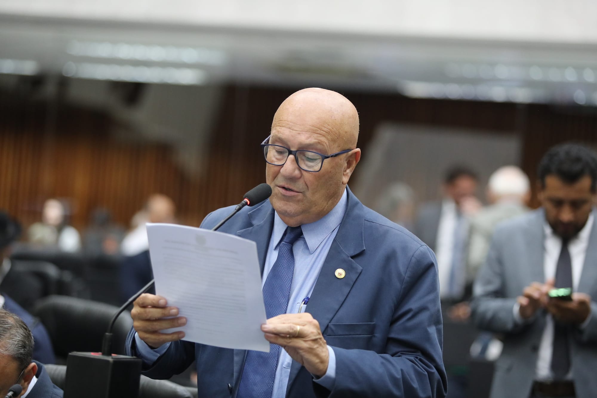 Governistas rejeitam emendas em 5 minutos e alteram lei para tentar salvar a venda da Celepar