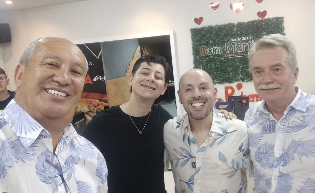 Escritor e marido sofrem ataque homofóbico em Curitiba