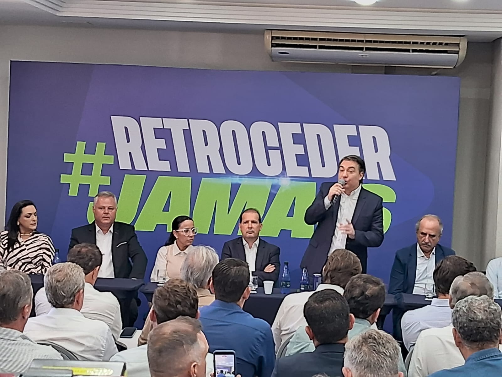 Debandada no PL: após filiação de Moro, pelo menos 50 prefeitos devem deixar o partido